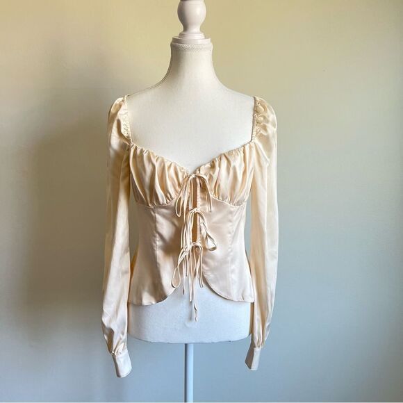 REVOLVE Majorelle Waldorf Top in Ivory Size Small - Picture 3 of 10